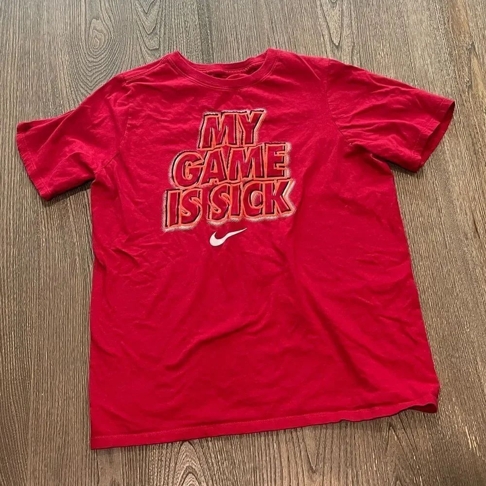 Nike Kids Red Athletic Cut Short Sleeve Graphic T-Shirt Size XL